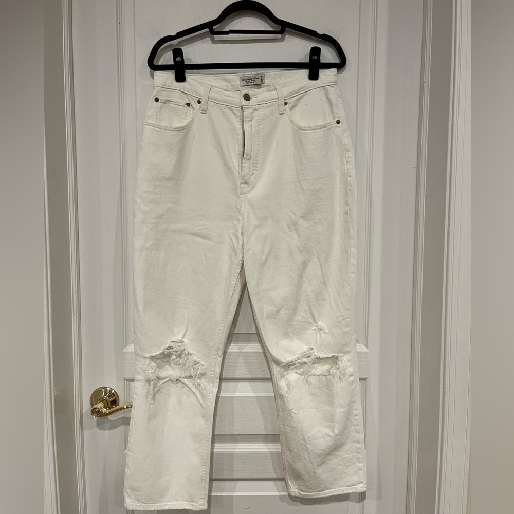 Abercrombie Curve Love Ultra High Rise Ankle Straight Jean, Size 32